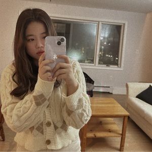 Meet your Posher, Faith